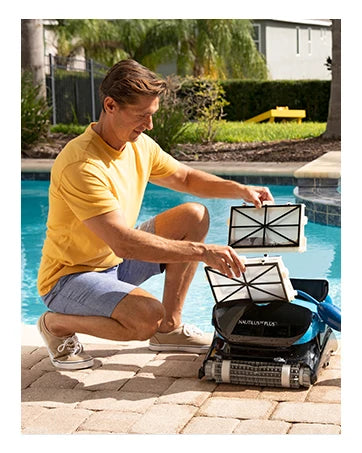 AquaMaster 2024 Robotic Pool Cleaner