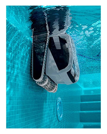 AquaMaster 2024 Robotic Pool Cleaner